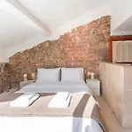 Appartamento Le Borsalino Loft Avec Tropezienne Suquet